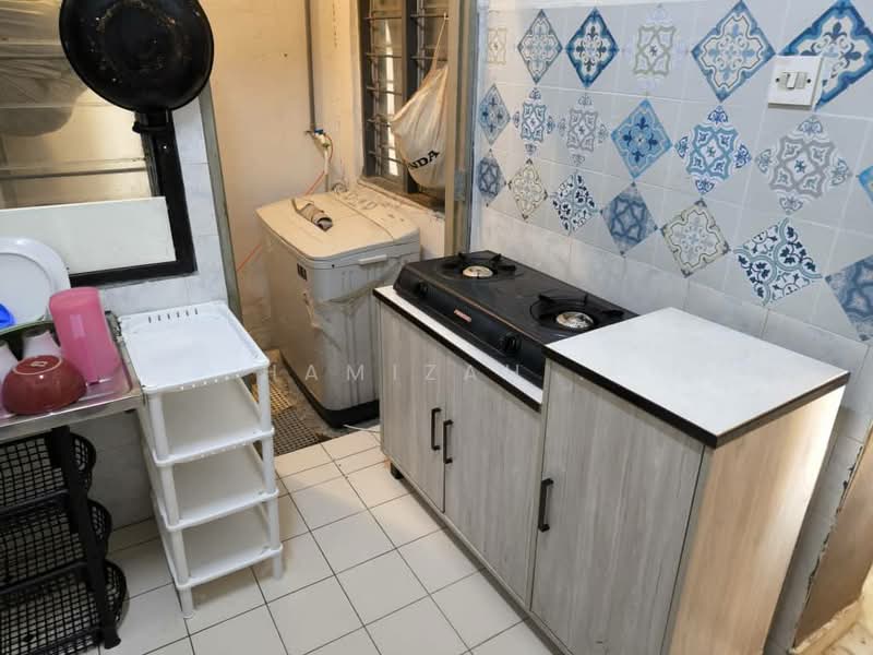 Apartment for Sale at Pangsapuri Lagoon Perdana - Hamizah . - PropertyGuru.com.my