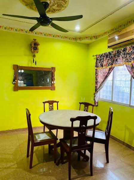 Taman Rakan Sungai Long Cheras untuk Untuk Dijual - RM 610,000, Feb 2026 - Dining Room - PropertyGuru.com.my