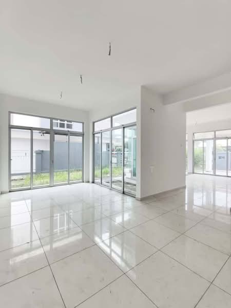 Mutiara Rini Mutiara Rini Mutiaras Rinis untuk Untuk Dijual - RM 1,150,000, Feb 2026 - Living Room - PropertyGuru.com.my