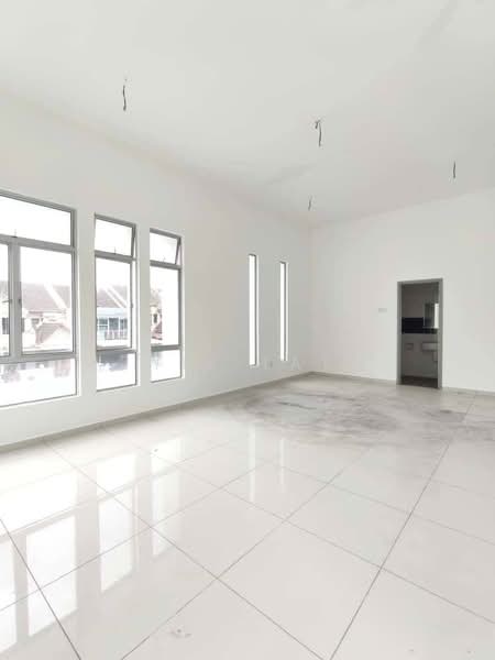 Mutiara Rini Mutiara Rini Mutiaras Rinis untuk Untuk Dijual - RM 1,150,000, Feb 2026 - Living Room - PropertyGuru.com.my