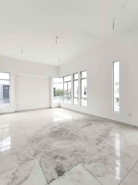 Mutiara Rini Mutiara Rini Mutiaras Rinis untuk Untuk Dijual - RM 1,150,000, Feb 2026 - Living Room - PropertyGuru.com.my