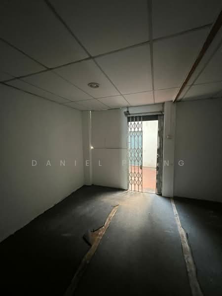 Jelutong Jalan Free School Shophouse untuk Untuk Disewa - RM 3,900 /bulan, Feb 2026 - Interior - PropertyGuru.com.my