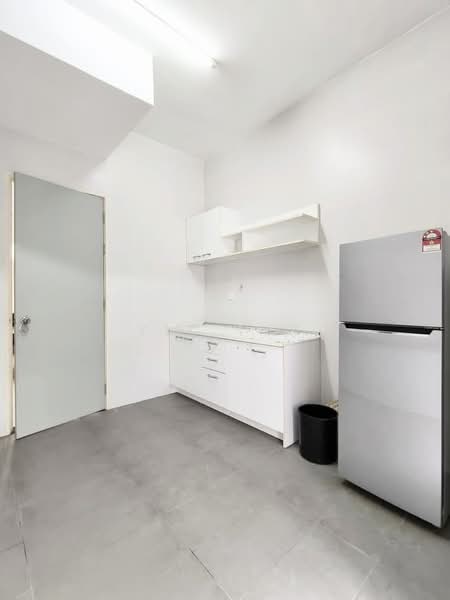 Eco Summer Ecos Summers untuk Untuk Dijual - RM 970,000, Mac 2026 - Kitchen - PropertyGuru.com.my