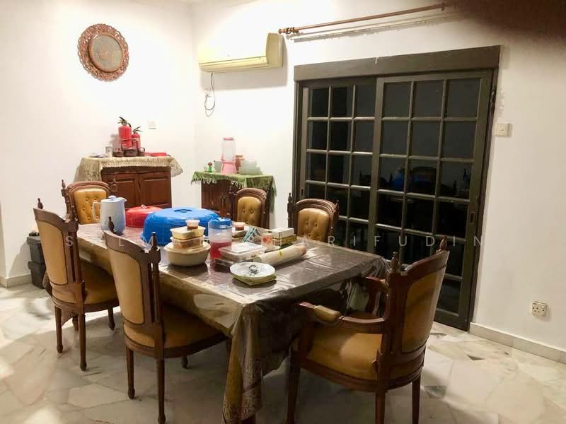 Bungalow for Sale in Shah Alam (Selangor) - Salman Sharifudin - Dining Room - PropertyGuru.com.my