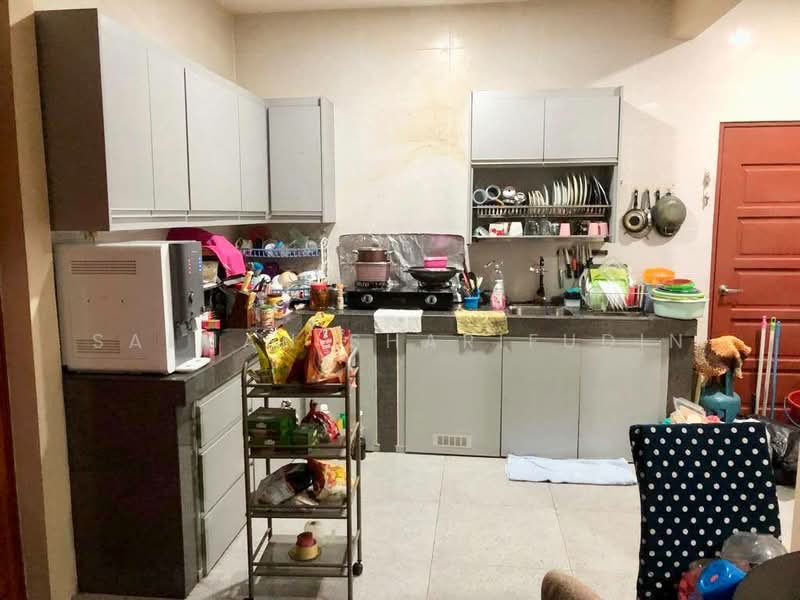 Bungalow for Sale in Shah Alam (Selangor) - Salman Sharifudin - Kitchen - PropertyGuru.com.my