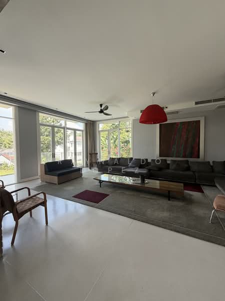 Bungalow for Sale in Ampang (Selangor) - Raynaldo Lopez - Living Room - PropertyGuru.com.my
