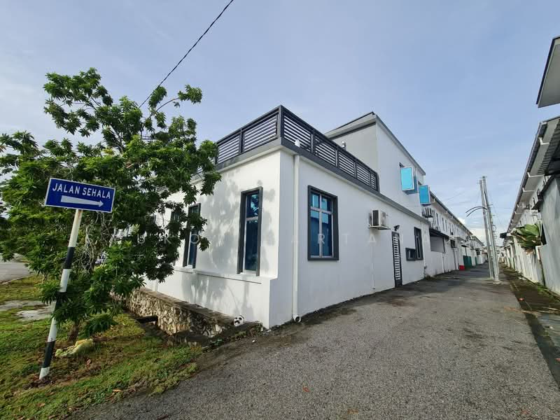 2-storey Terraced House for Sale in Puncak Alam (Selangor) - Syukor Hartanah - Exterior - PropertyGuru.com.my