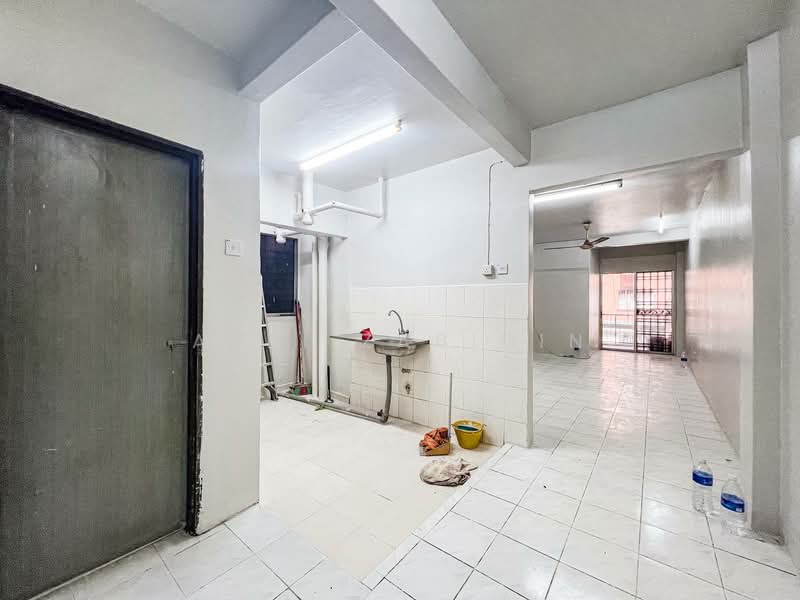 Apartment for Sale at Golden Villa - Azri Zabidin - Kitchen - PropertyGuru.com.my