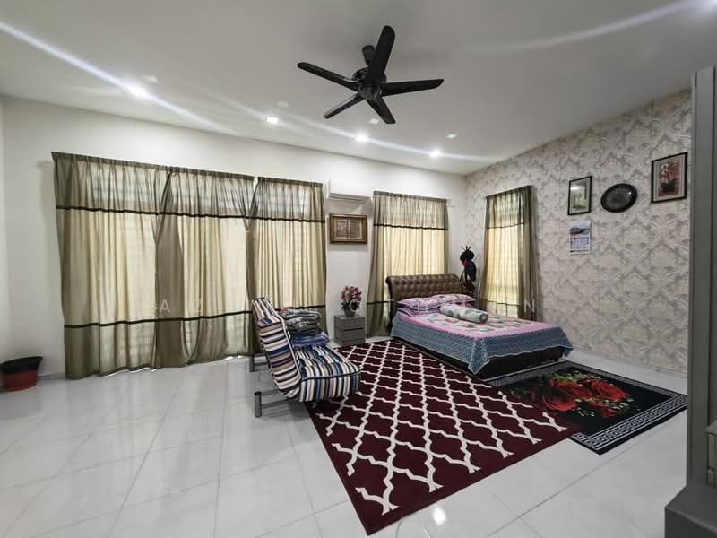 Bungalow for Sale in Taman Senawang Perdana (Senawang) - Azrul Othman - Bedroom - PropertyGuru.com.my