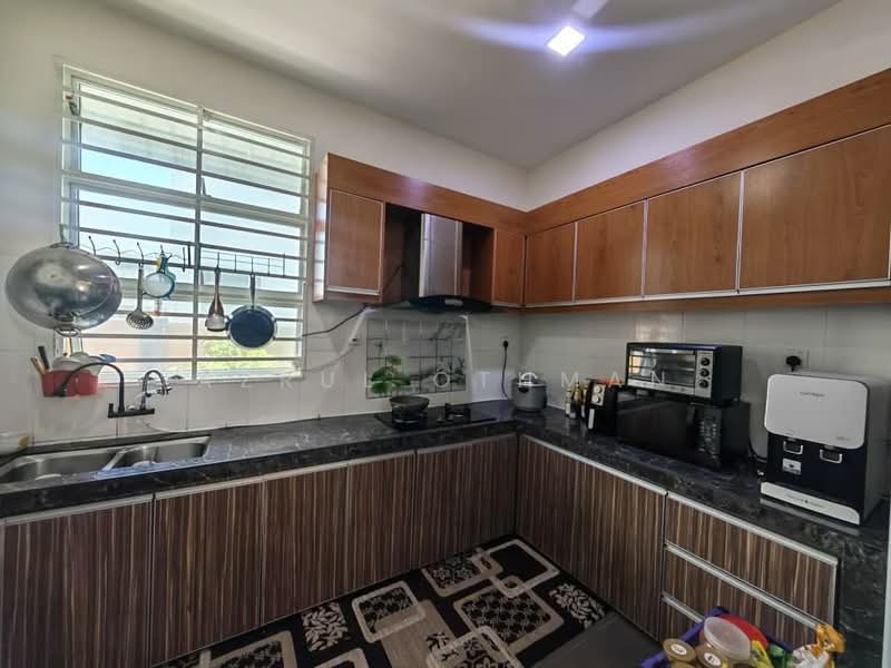 Bungalow for Sale in Taman Senawang Perdana (Senawang) - Azrul Othman - Kitchen - PropertyGuru.com.my