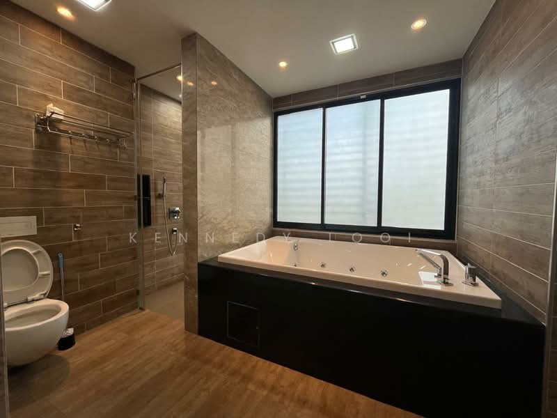 East Ledang Bungalow untuk Untuk Disewa - RM 18,000 /bulan, Feb 2026 - Bathroom - PropertyGuru.com.my