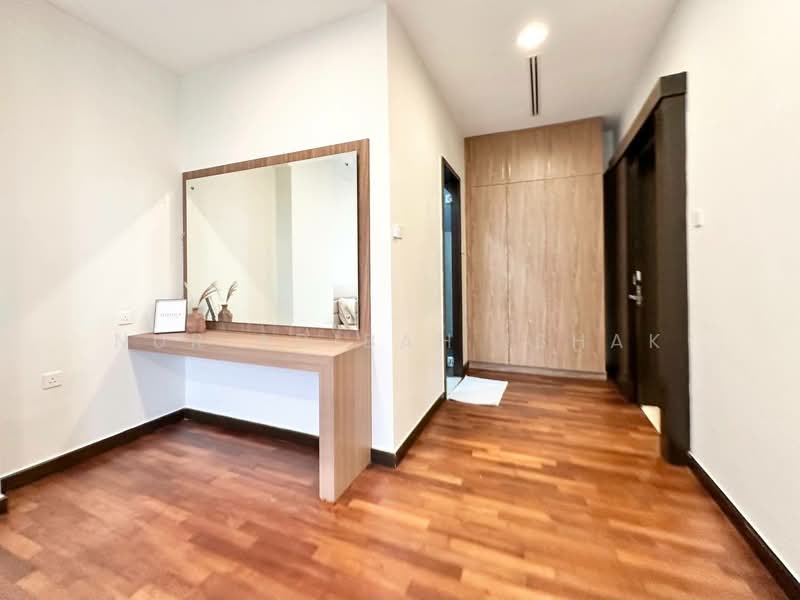 Condominium for Sale at Cinta - Nur Adibah Ishak - Corridor - PropertyGuru.com.my