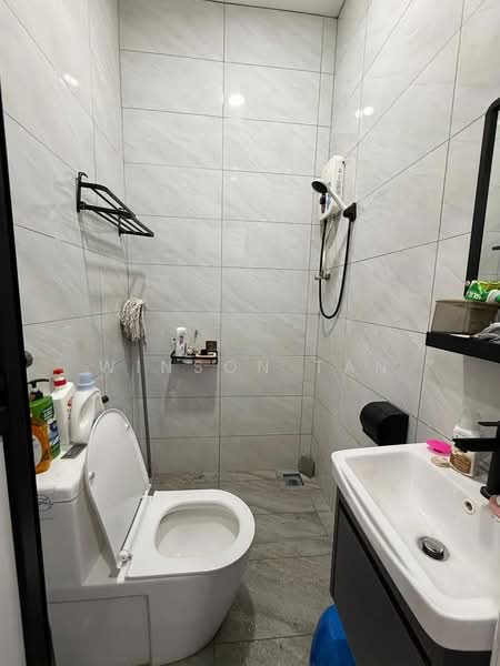 1-storey Terraced House for Sale in Taman Pulai Utama (Skudai) - Winson Tan - Bathroom - PropertyGuru.com.my