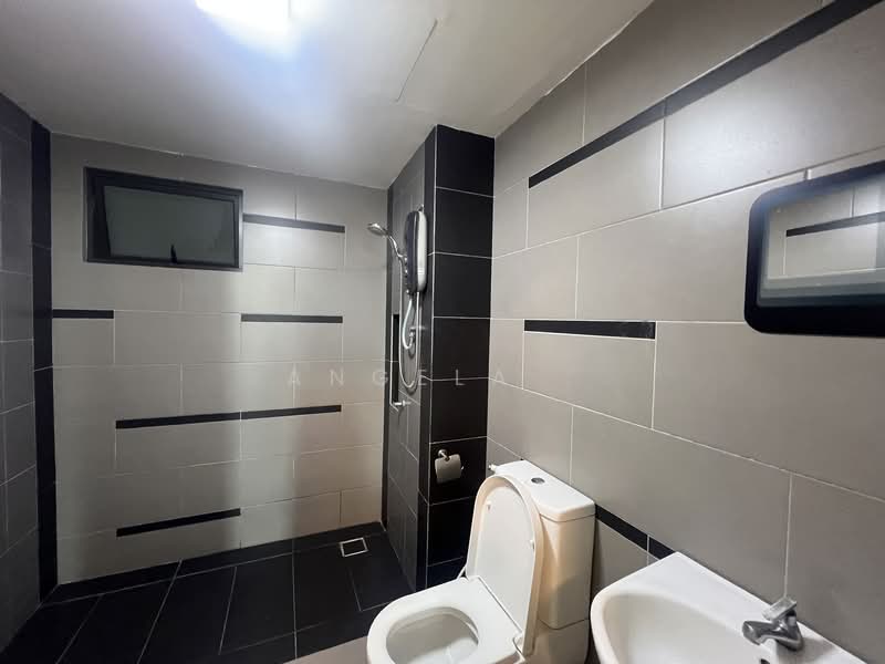The Z Residence untuk Untuk Disewa - RM 2,200 /bulan, Feb 2026 - Bathroom - PropertyGuru.com.my