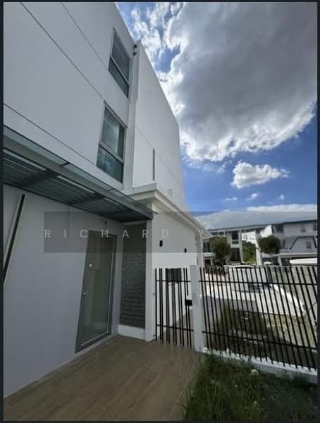 Sunway Lenang Heights untuk Untuk Dijual - RM 2,380,000, Feb 2026 - PropertyGuru.com.my