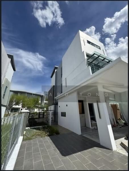 Sunway Lenang Heights untuk Untuk Dijual - RM 2,380,000, Feb 2026 - PropertyGuru.com.my