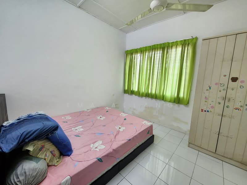 Taman Seri Cheras Jaya untuk Untuk Dijual - RM 430,000, Feb 2026 - Bedroom - PropertyGuru.com.my