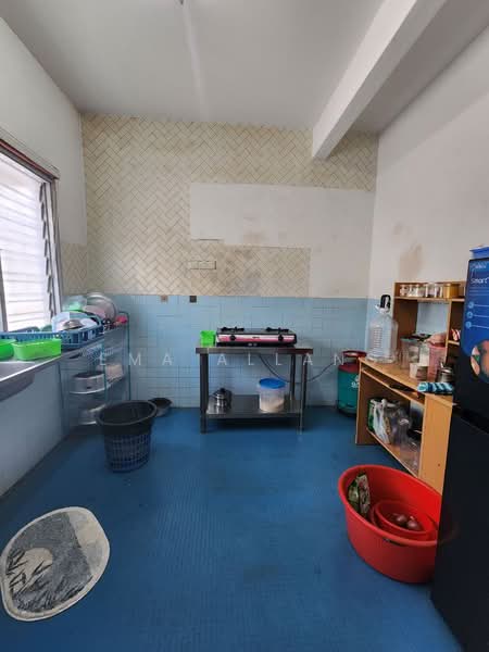 Taman Seri Cheras Jaya untuk Untuk Dijual - RM 430,000, Feb 2026 - Kitchen - PropertyGuru.com.my