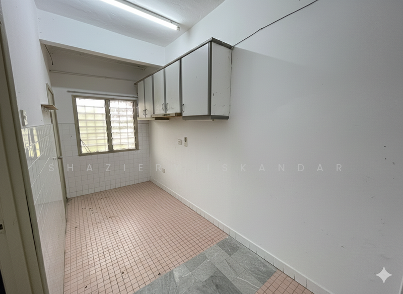 2-storey Terraced House for Sale in Batu Caves (Selangor) - Shaziery Iskandar - Kitchen - PropertyGuru.com.my