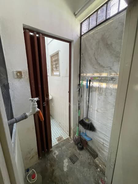 2-storey Terraced House for Sale in Batu Caves (Selangor) - Shaziery Iskandar - Bathroom - PropertyGuru.com.my