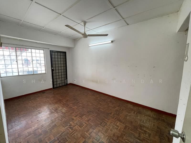 2-storey Terraced House for Sale in Batu Caves (Selangor) - Shaziery Iskandar - PropertyGuru.com.my