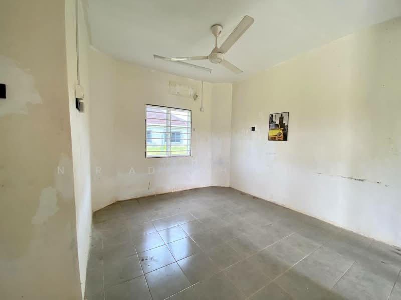 Bungalow with huge land Sungai Choh untuk Untuk Dijual - RM 438,000, Feb 2026 - Interior - PropertyGuru.com.my