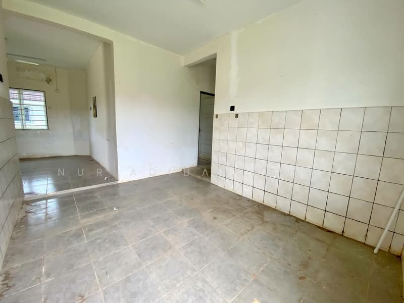 Bungalow with huge land Sungai Choh untuk Untuk Dijual - RM 438,000, Feb 2026 - Interior - PropertyGuru.com.my