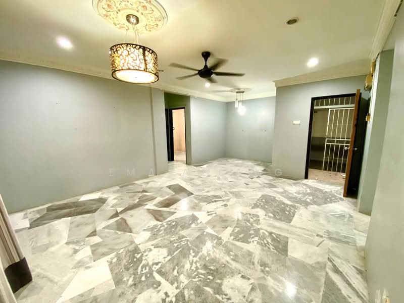 Kenangan View untuk Untuk Dijual - RM 280,000, Feb 2026 - Living Room - PropertyGuru.com.my