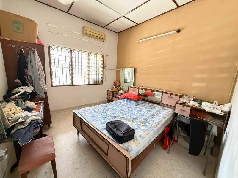 1-storey Terraced House for Sale in Ayer Keroh (Melaka) - CHIN FN - Bedroom - PropertyGuru.com.my