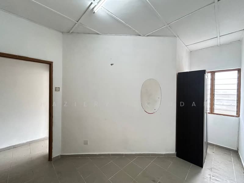 2-storey Terraced House for Sale in Batu Caves (Selangor) - Shaziery Iskandar - Interior - PropertyGuru.com.my