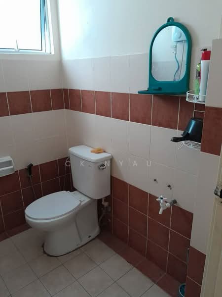 Apartment for Rent at Alpine Village - Ck Nyau - Bathroom - PropertyGuru.com.my