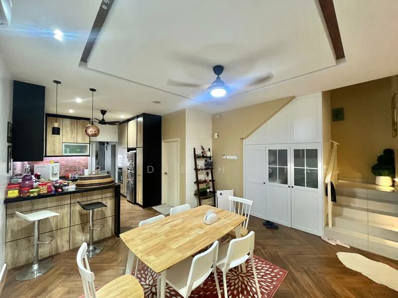 2-storey Terraced House for Sale in Sepang (Selangor) - Nur Adibah Ishak - Kitchen - PropertyGuru.com.my