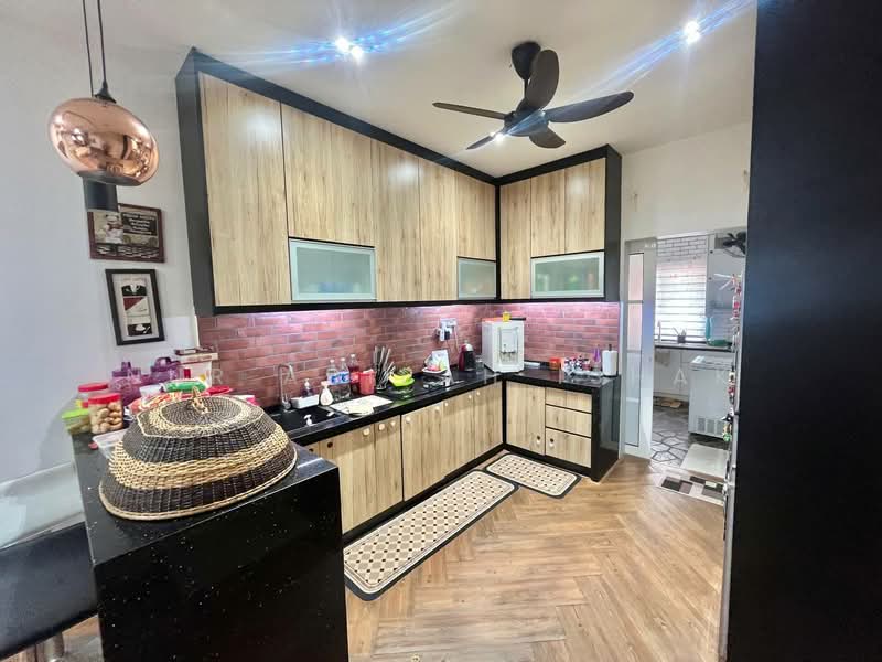 2-storey Terraced House for Sale in Sepang (Selangor) - Nur Adibah Ishak - Kitchen - PropertyGuru.com.my