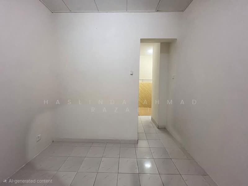 1-storey Terraced House for Sale in Taman Gadong Indah (Labu) - Haslinda Ahmad Razali - Interior - PropertyGuru.com.my