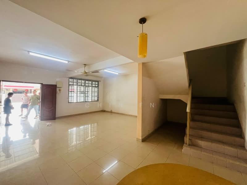 2-storey Terraced House for Sale in Taman Gadong Perdana (Melaka City) - CHIN FN - Living Room - PropertyGuru.com.my