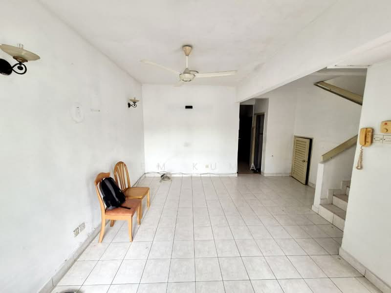 2-storey Terraced House for Sale in Usj 13 (Subang Jaya) - Prem Kumar - Living Room - PropertyGuru.com.my