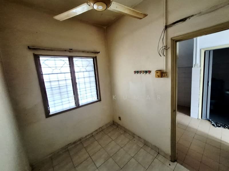 2-storey Terraced House for Sale in Usj 13 (Subang Jaya) - Prem Kumar - Interior - PropertyGuru.com.my