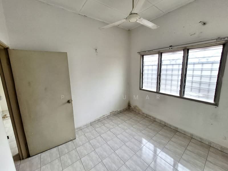 2-storey Terraced House for Sale in Usj 13 (Subang Jaya) - Prem Kumar - Interior - PropertyGuru.com.my