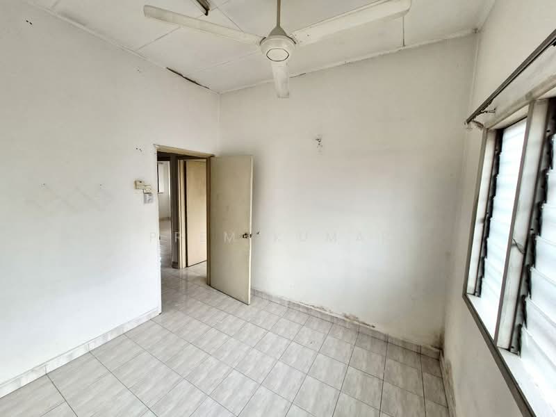 2-storey Terraced House for Sale in Usj 13 (Subang Jaya) - Prem Kumar - Interior - PropertyGuru.com.my