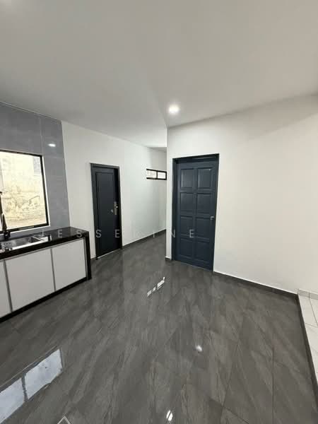 1-storey Terraced House for Sale in Bandar Selesa Jaya (Skudai) - Jesserine Neo - Kitchen - PropertyGuru.com.my