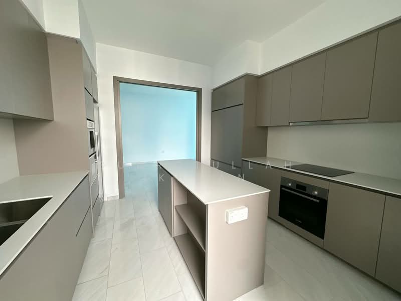 Service Residence for Sale at Eaton Residence - Gudrotullah Ikhwan - Kitchen - PropertyGuru.com.my