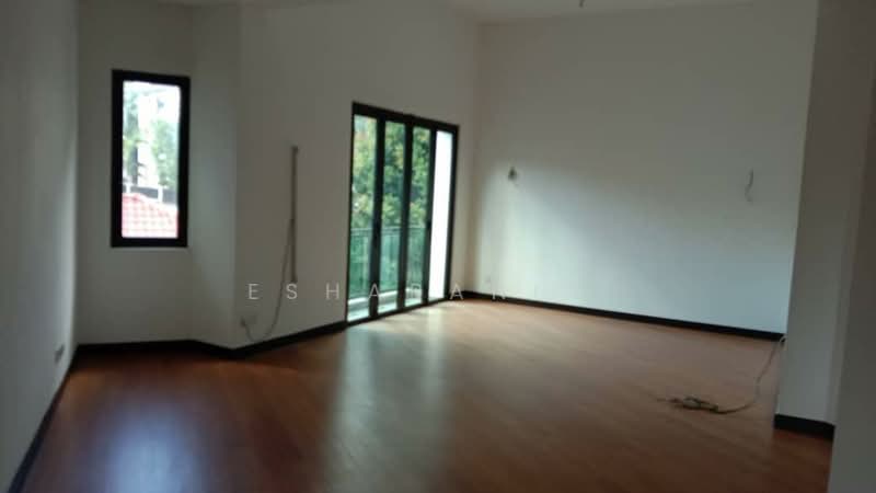 Bungalow for Sale in Seri Kembangan (Selangor) - Esharani . - Living Room - PropertyGuru.com.my