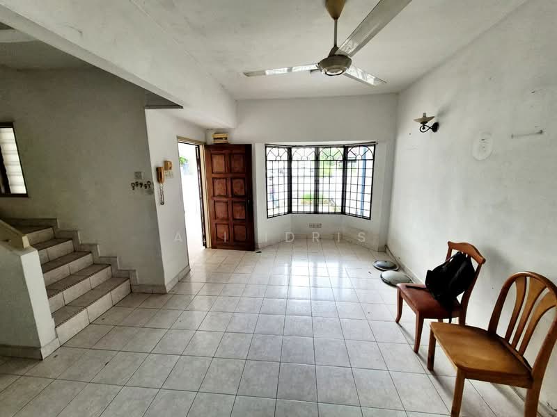 2-storey Terraced House for Sale in Subang Jaya (Selangor) - Ali Idris - Living Room - PropertyGuru.com.my