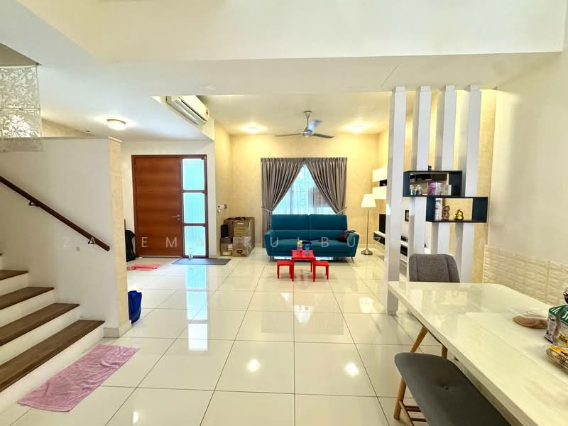 2-storey Terraced House for Sale in Tropicana Heights (Kajang) - Zarema Kulbuzheva - Living Room - PropertyGuru.com.my