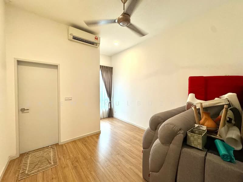 2-storey Terraced House for Sale in Semenyih (Selangor) - Zarema Kulbuzheva - Living Room - PropertyGuru.com.my