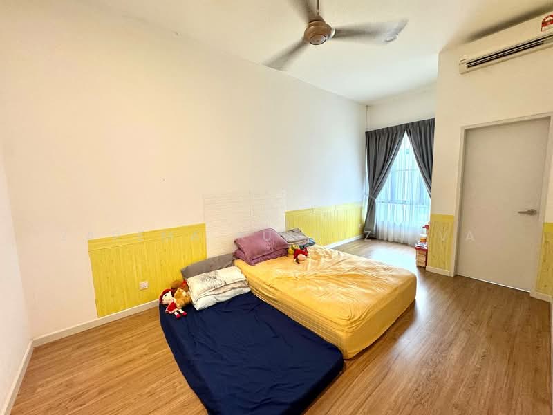 2-storey Terraced House for Sale in Tropicana Heights (Kajang) - Zarema Kulbuzheva - Bedroom - PropertyGuru.com.my