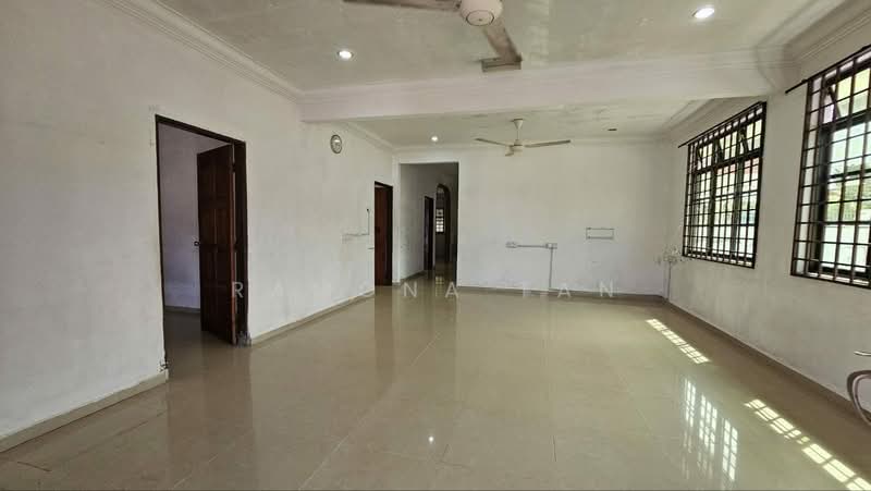 Alor Gajah untuk Untuk Disewa - RM 2,000 /bulan, Feb 2026 - Living Room - PropertyGuru.com.my