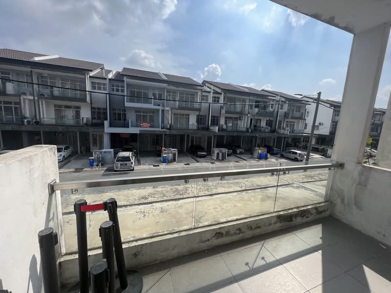 Townhouse for Rent in Bandar Saujana Putra (Tanjong Duabelas) - Mu'izz Halim - Exterior - PropertyGuru.com.my