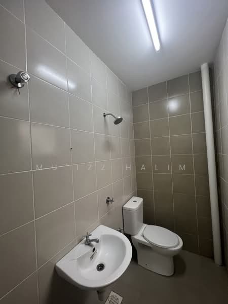 Townhouse for Rent in Bandar Saujana Putra (Tanjong Duabelas) - Mu'izz Halim - Bathroom - PropertyGuru.com.my
