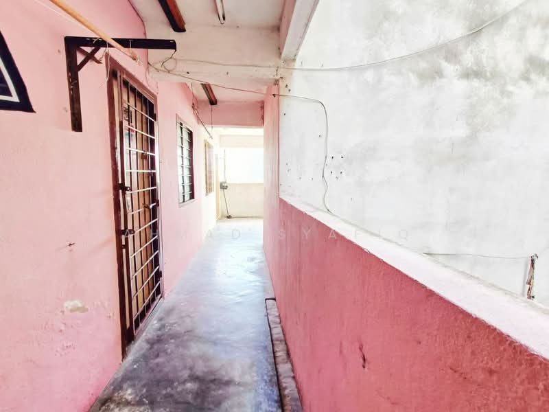 Flat for Sale at Angsana - Ahmad Syafiq - Corridor - PropertyGuru.com.my